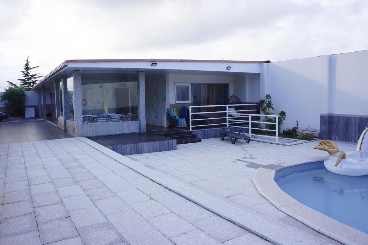 Casinha Das Bonecas - Casa Com Piscina Privada Aveiro Ngoại thất bức ảnh