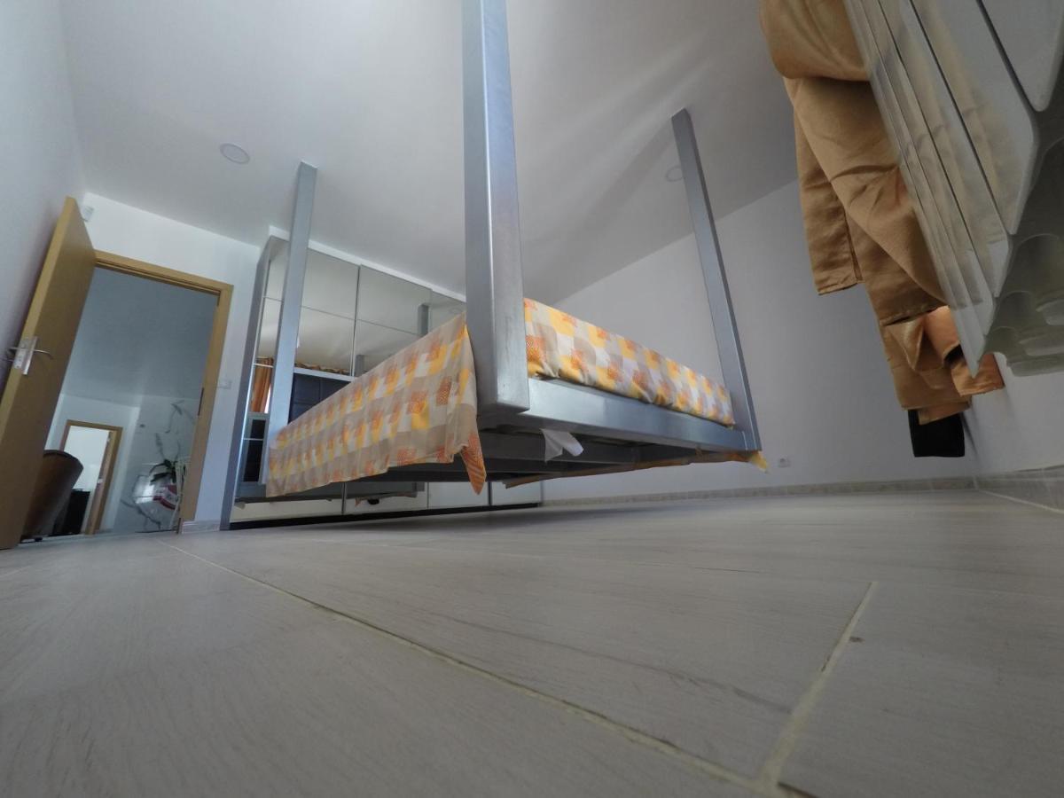 Casinha Das Bonecas - Casa Com Piscina Privada Aveiro Ngoại thất bức ảnh