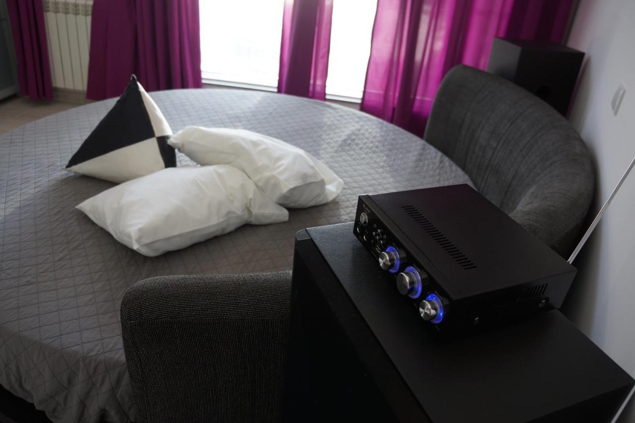 Casinha Das Bonecas - Casa Com Piscina Privada Aveiro Ngoại thất bức ảnh