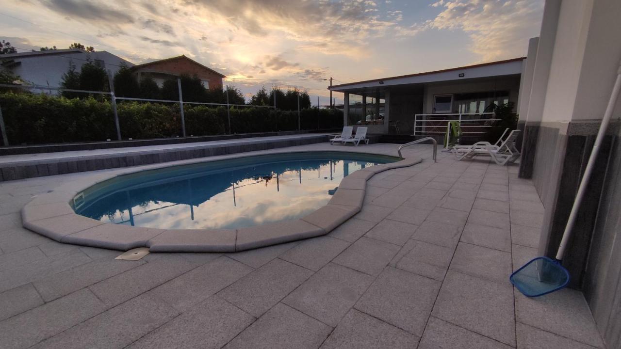 Casinha Das Bonecas - Casa Com Piscina Privada Aveiro Ngoại thất bức ảnh